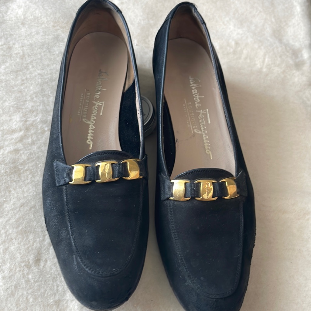 Salvatore Ferragamo Black Suede Buckle Loafers. Sz8 Aaaa. In Decent Condition.